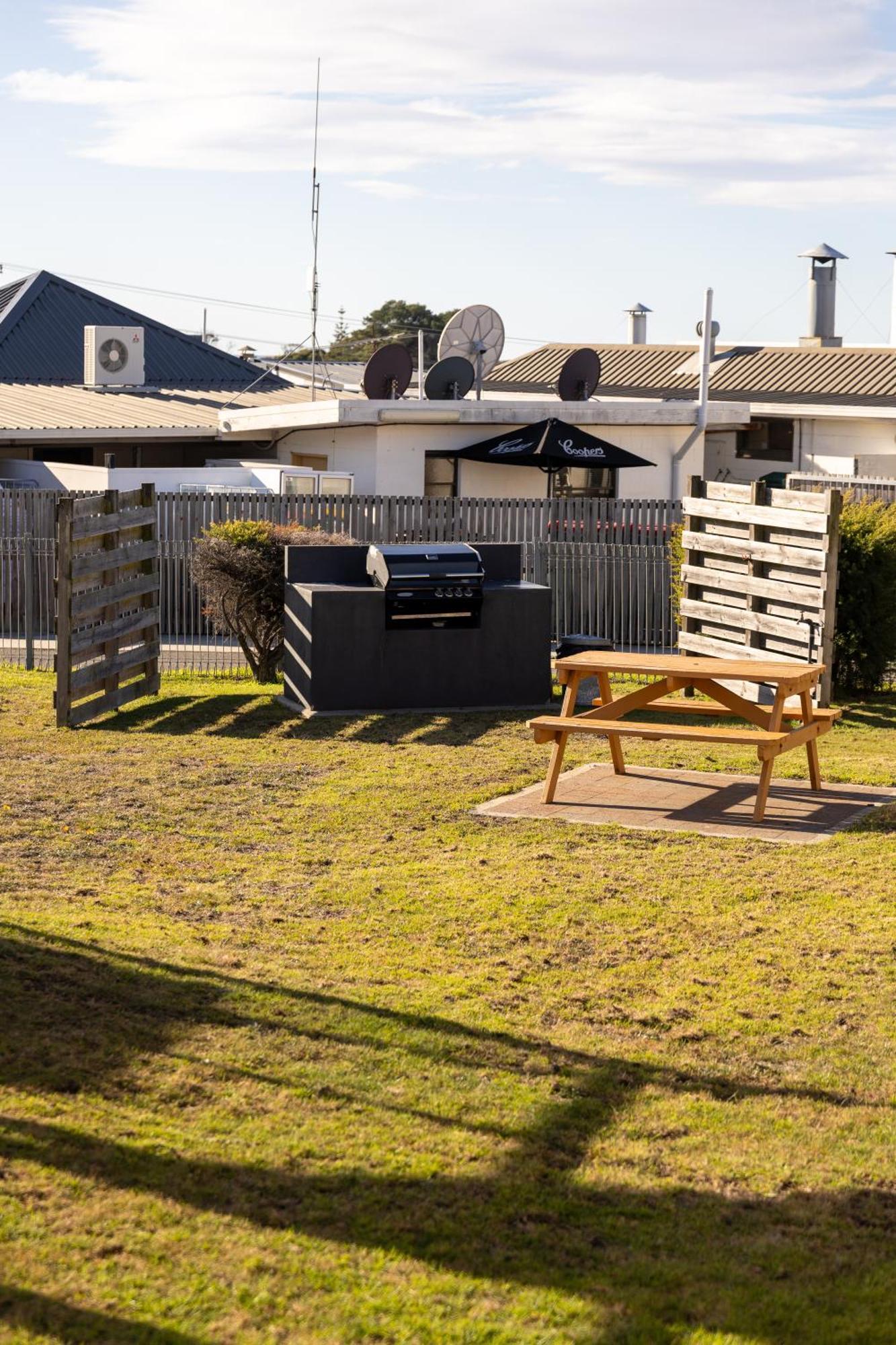 Beachfront Bicheno Exterior photo