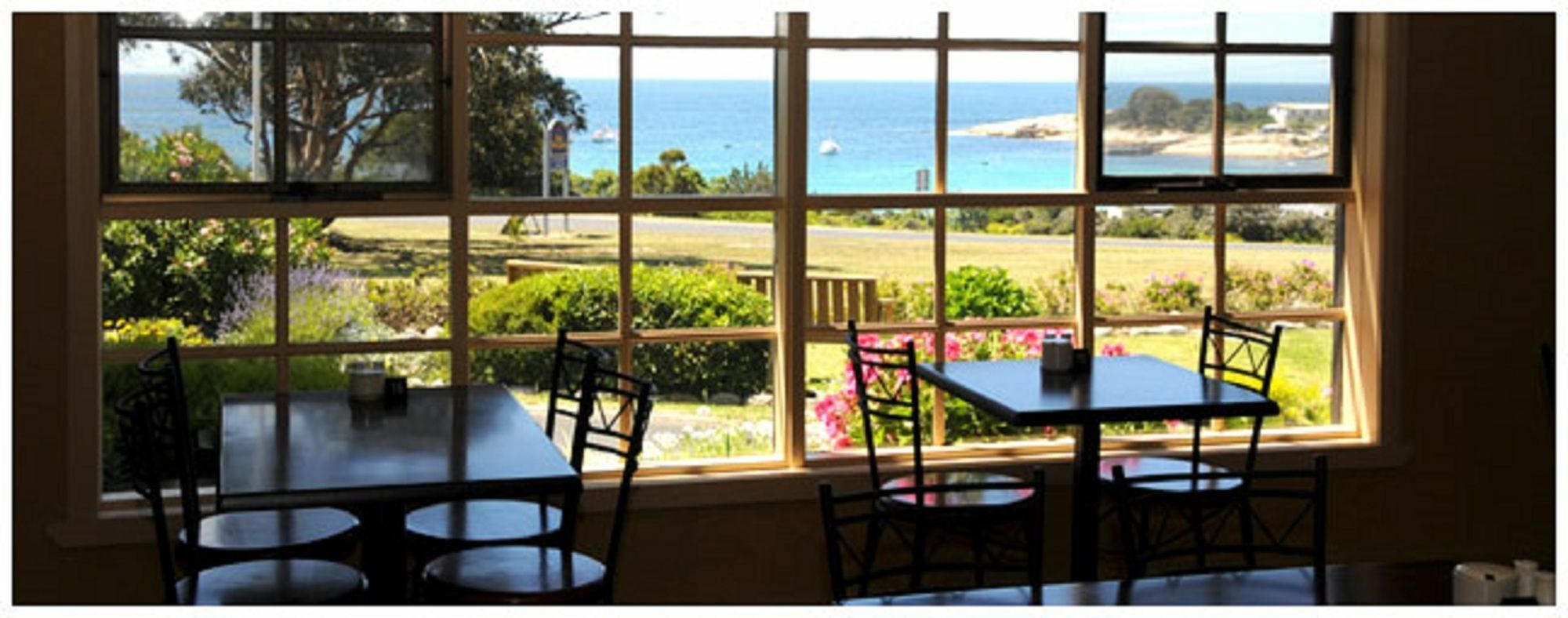 Beachfront Bicheno Exterior photo